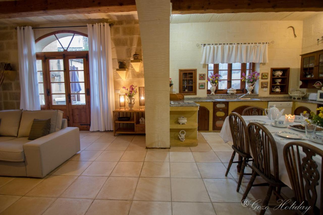 Ta Lilly Xaghra Villa Bagian luar foto