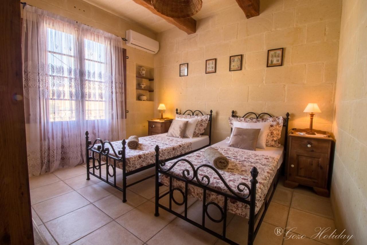 Ta Lilly Xaghra Villa Bagian luar foto