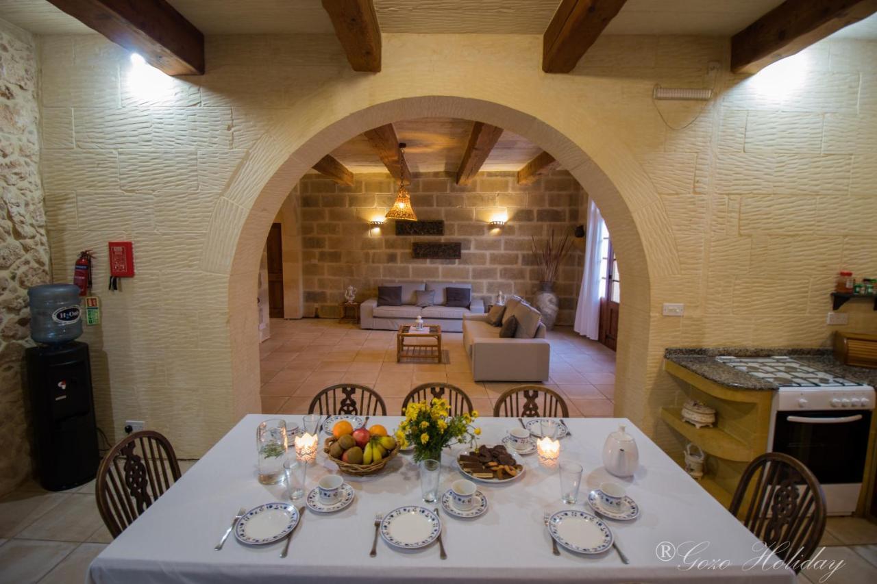 Ta Lilly Xaghra Villa Bagian luar foto