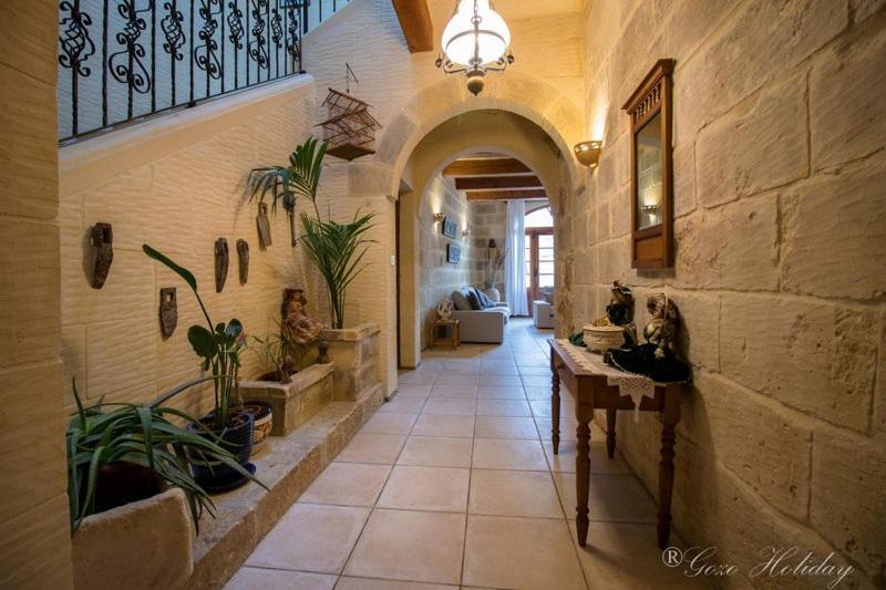 Ta Lilly Xaghra Villa Bagian luar foto